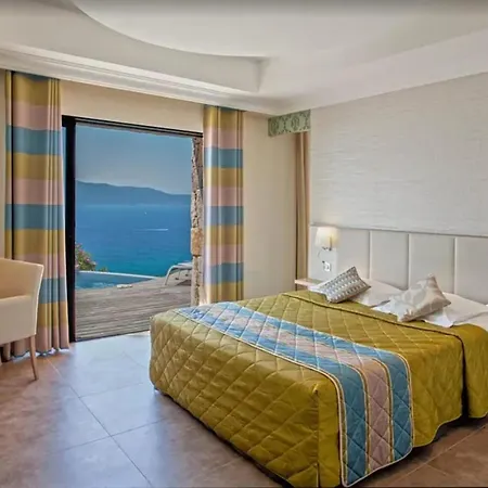 Moderne Avec Piscine Privee A - 95 M² *