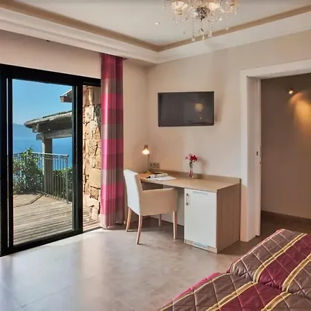Villa Moderne Avec Piscine Privee A - 95 M²
