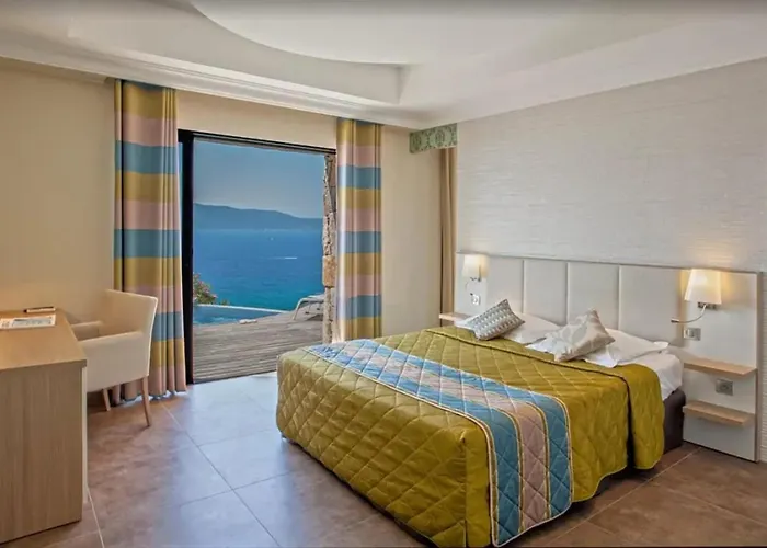 Villa Moderne Avec Piscine Privee A Olmeto - 95 M² *