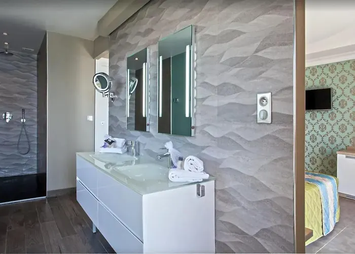 Villa moderne avec piscine privée à Olmeto - 95 m² *